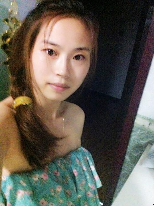 武定小姐个人照片,美丽与智慧并存的时尚达人